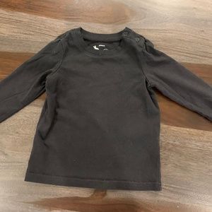 Black baby tee